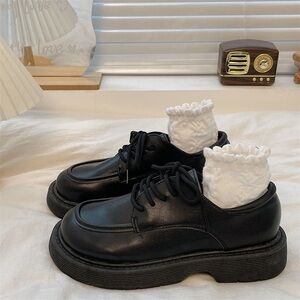 SHEIN Black Lace-Up Shoes